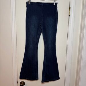 Chelsea and Violet Girls Denim Flare‎ Jeans Dark Wash Size L
